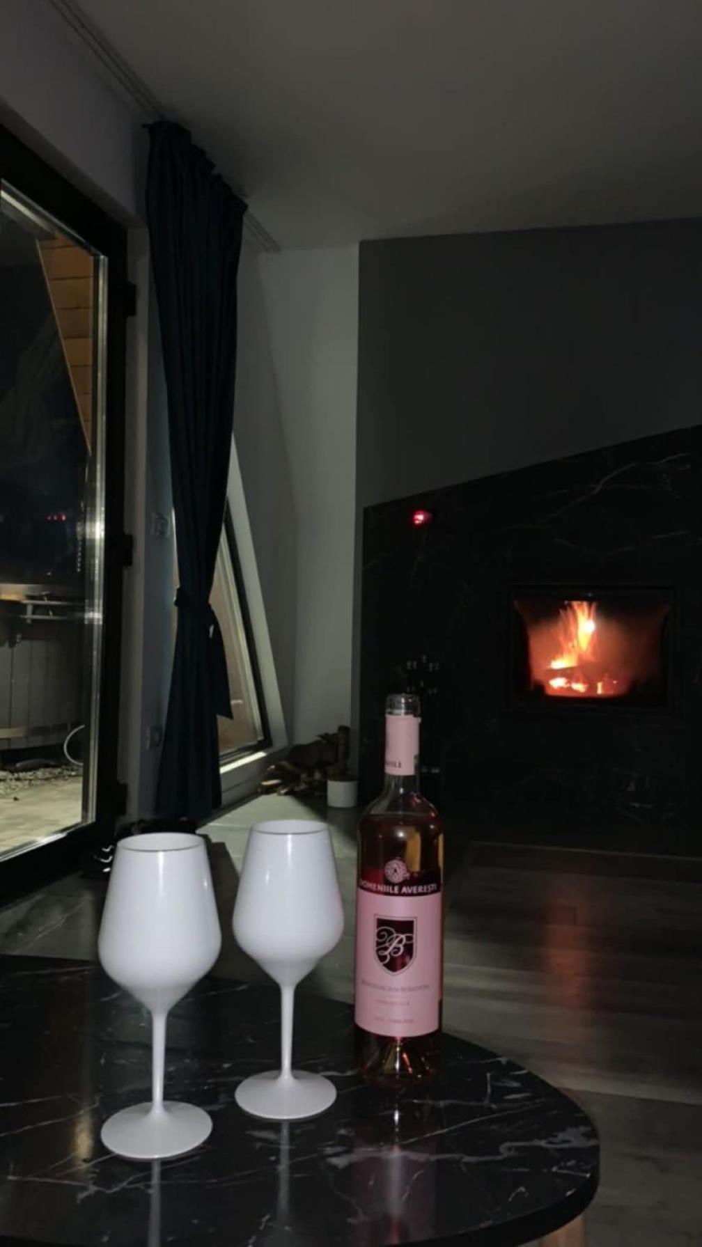 Cabana Green Hill Borşa エクステリア 写真